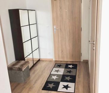 Prenájom 3i. bytu s terasou a 2 parkovacími miestami, najvyššie pos... - Photo 1