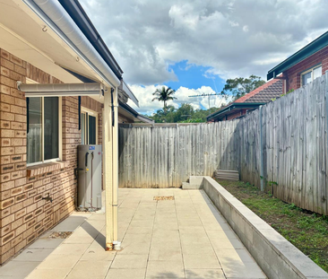 Modern Comfort & Convenience in a Prime Telopea Location - Photo 2