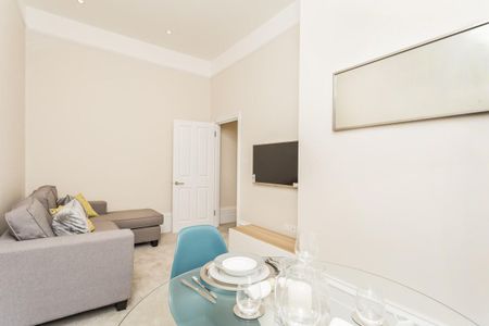 A stylish one double bedroom apartment to rent in Hyde Park W2. - Photo 2