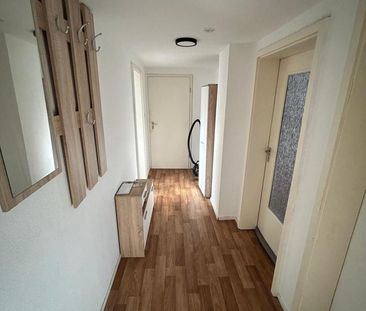 ***Helles WG-Zimmer mit in zentraler Lage zu vermieten*** - Photo 1