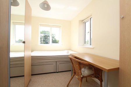 6 bedroom terraced house to rent - Photo 3