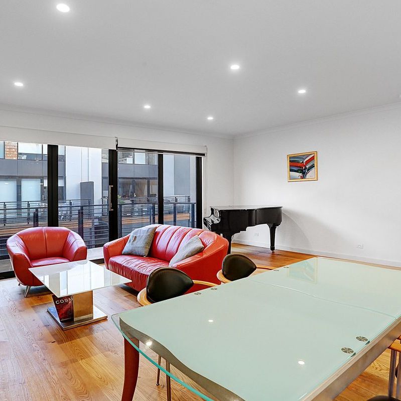 12 Candle Road, Port Melbourne - Photo 1