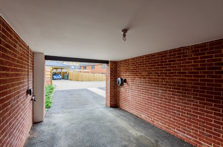 2 bedroom maisonette to rent - Photo 2