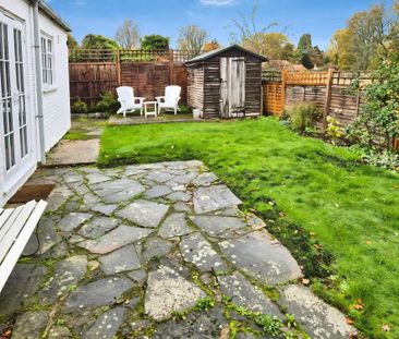 3 bedroom detached bungalow to rent - Photo 4