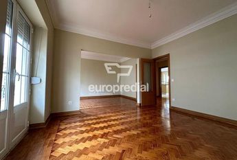 Apartamento T3 em Lisboa