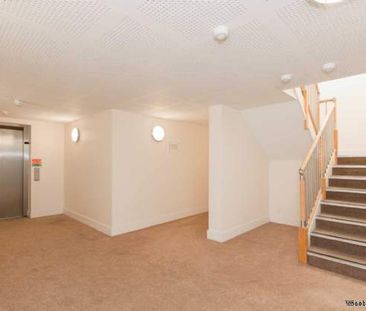 1 bedroom property to rent in Epsom - Photo 2