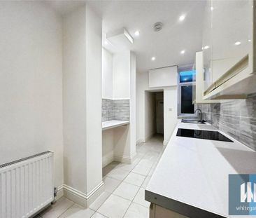 Cliffe Wood Terrace, New Mill Road, Brockholes, Holmfirth, HD9 - Photo 3