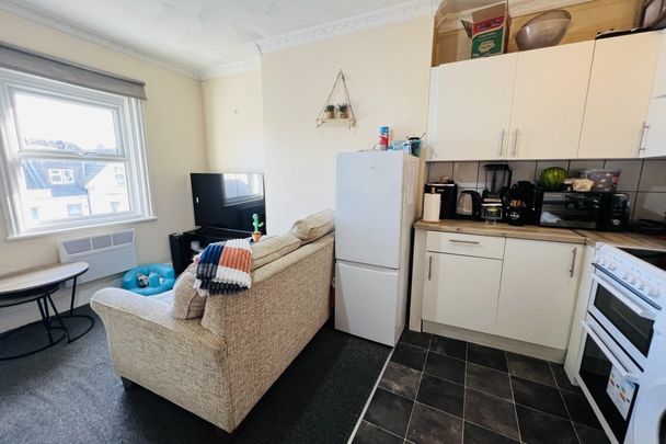 Pevensey Road, EASTBOURNE - Photo 1