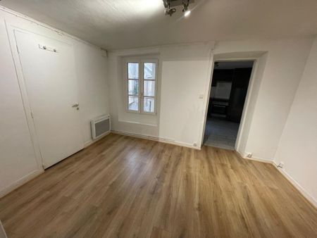 Location Appartement 1 pièce 26m² LA FERTE GAUCHER 77320 - Photo 2
