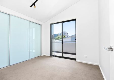 Two Bedroom Apartment In Near New Warehouse Development - Photo 2