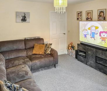 3 bedroom terraced house to rent - Photo 3