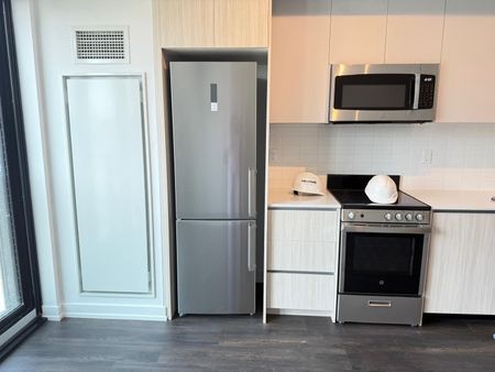 For Lease - 801 The Queensway N/A Unit# 327, Toronto, Ontario - Photo 3