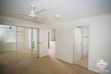 Townhouse available 570pw - Photo 2