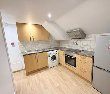 2 Bed Flat, High Road, IG1 - Photo 5