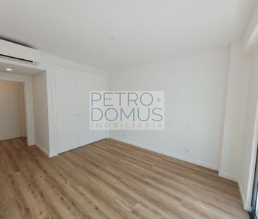 2 bedroom luxury Apartment for rent in Praca de Espanha, Campolide,... - Photo 6