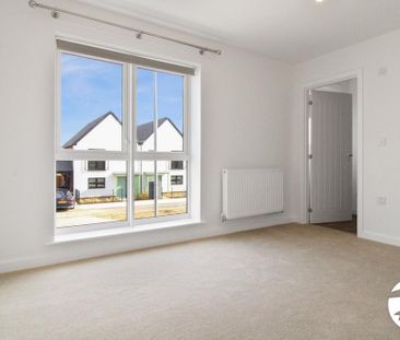 3 bedroom semi-detached house to rent - Photo 5
