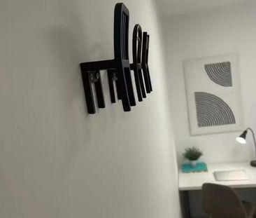 Carrer de Sant Elies, Barcelona, Catalonia 08006 - Photo 2