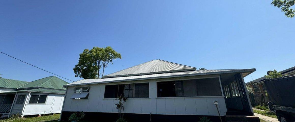 CHARMING 4 - BEDROOM COTTAGE IN TAREE CLOSE TO THE HOSPITAL - Photo 1