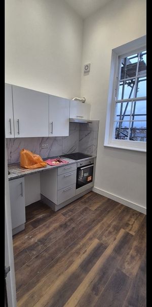 Studio Flat, Beethoven St, W10 - Photo 1
