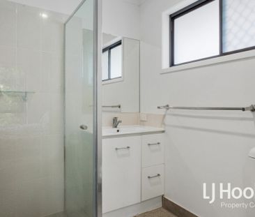 Low Maintenance Family Home With 2 Living Areas! - Photo 5