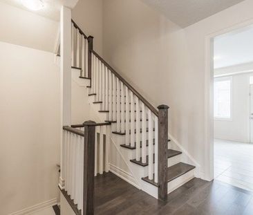 For Lease - 436 Wheat Boom Drive, Oakville, Ontario - Photo 6