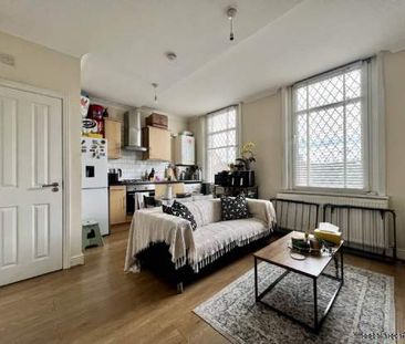 1 bedroom property to rent in London - Photo 4