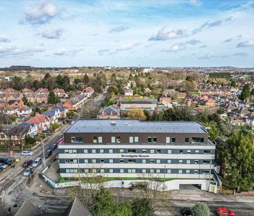 Professional Ensuite Rooms Inc Bills, Beeston, NG9 - Photo 5