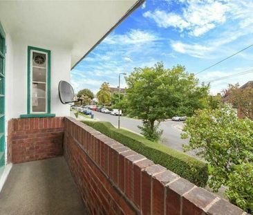 2 bedroom maisonette to rent - Photo 5