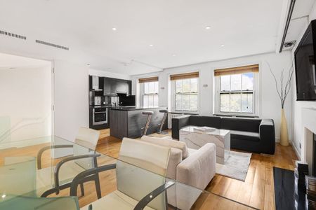 Ennismore Gardens, Knightsbridge, SW7 - Photo 3