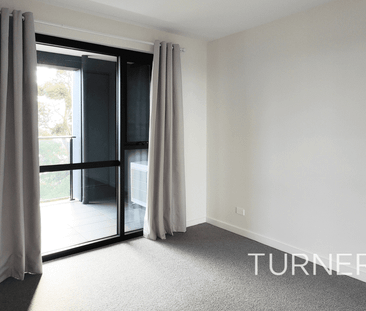 Perfect position apartment in the heart of Glenside - Photo 4