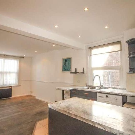 Brent Street, Hendon, NW4 - Photo 1