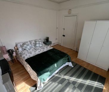 Room in a Shared House, Turnpike Lane Station, N8 - Photo 2