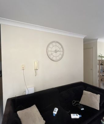 Modern 3-Bedroom Townhouse with Yard - Photo 1