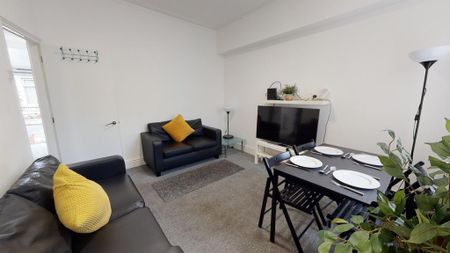 4 bedroom house to rent - Photo 2