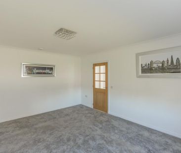 4 bedroom detached house to rent - Photo 1