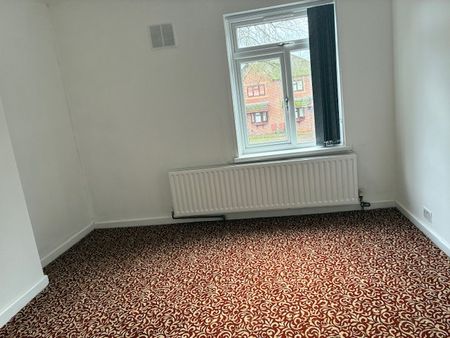 3 Bedroom House to rent - Photo 3