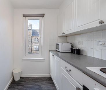 2 bedroom flat to rent - Photo 6