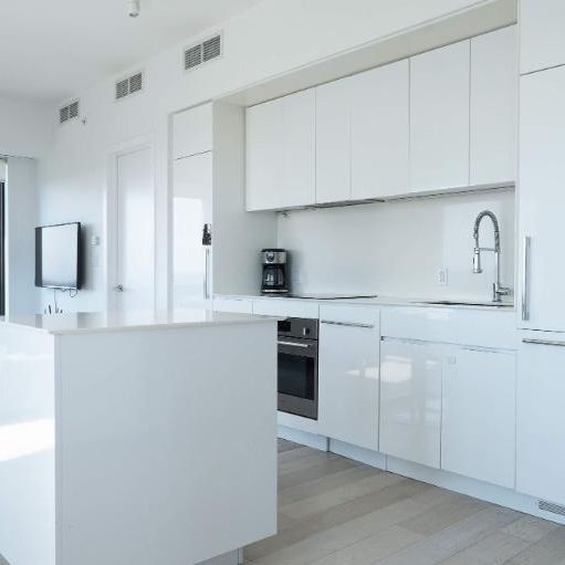 2 CH - 2 SDB - Montréal - $3,200 /mo - Photo 1