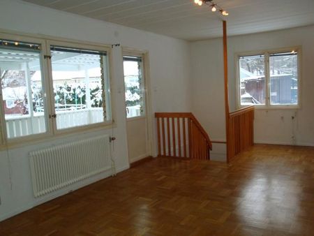 DEL AV VILLA I SOLLENTUNA - Photo 2