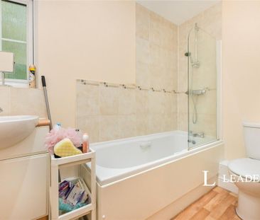 2 bedroom flat to rent - Photo 6