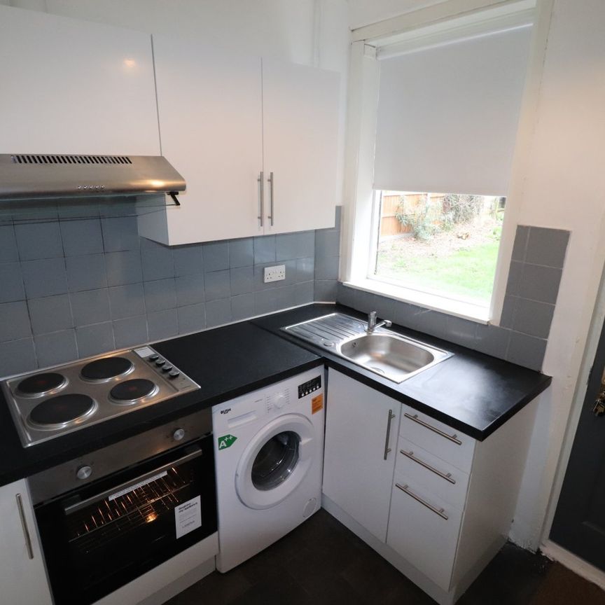 Springfield Road - Chelmsford - Photo 1