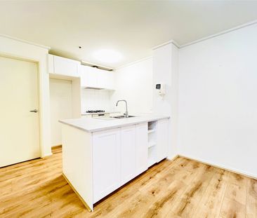 402/668 Bourke Street - Photo 4