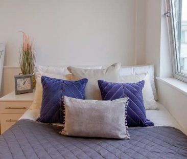 Bronze 2 Bed Room - Photo 6