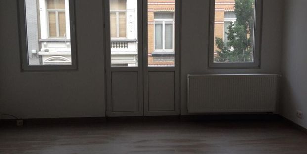 Appartement te huur in Antwerpen voor € 825 met 1 slaapkamer - Photo 1