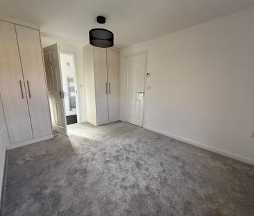 3 bedroom semi-detached house to rent - Photo 6