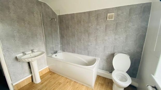 2 bedroom house to rent - Photo 1