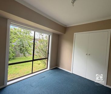 QUIET GARDEN SETTING - Photo 4