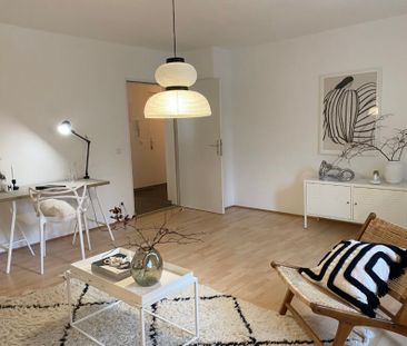 Großzügige helle 2 Raum-Wohnung im Erdgeschoß in ruhiger Lage **bei... - Foto 1