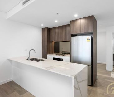 Spacious Modern 2 Bedroom Apartment in Prime Liverpool CBD Location... - Photo 1