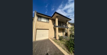 Massive House Size Townhouse - Photo 3